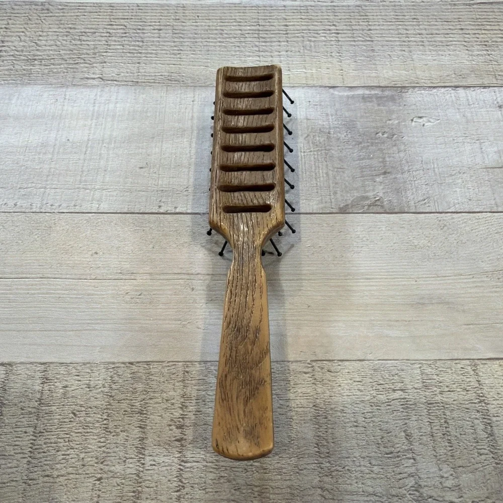 Vintage GOODY Wood Grain 7.5